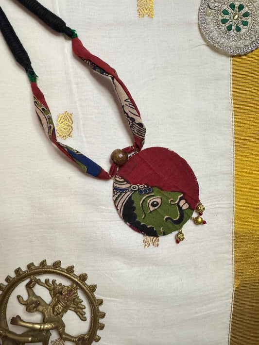 Handmade Kalamkaari Neck Piece