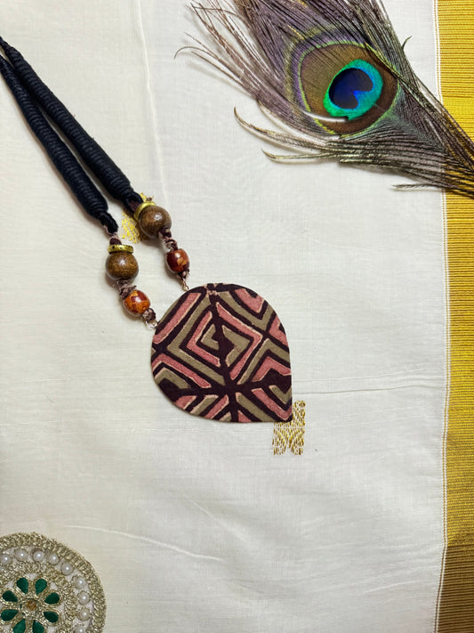 Handmade Kalamkaari Neck Piece